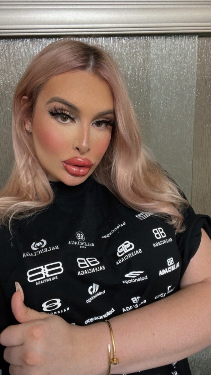 Ivorymayhem (@ivory_mayhem), OnlyFans creator