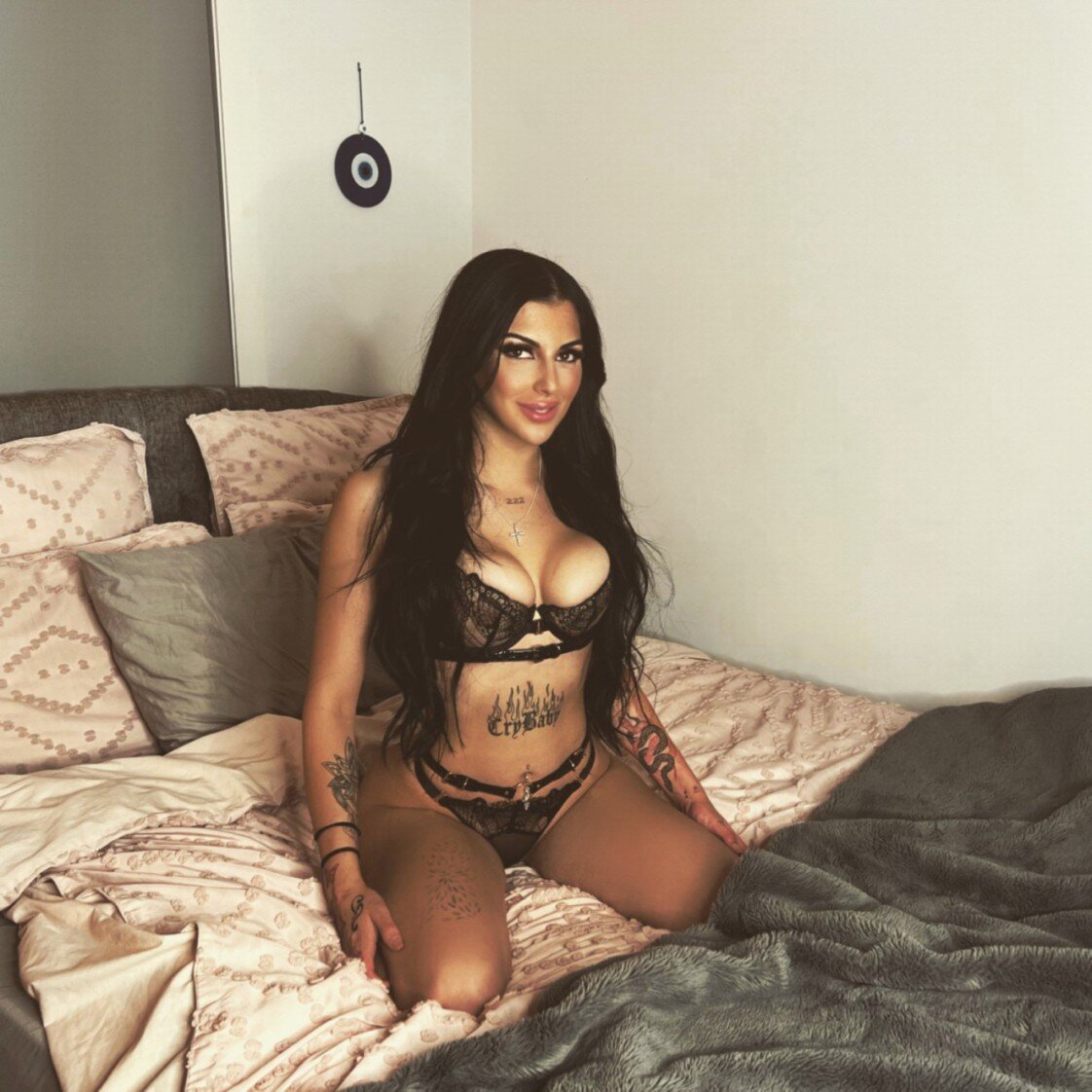 Ivyandrewz (@ivyandrewz), OnlyFans creator