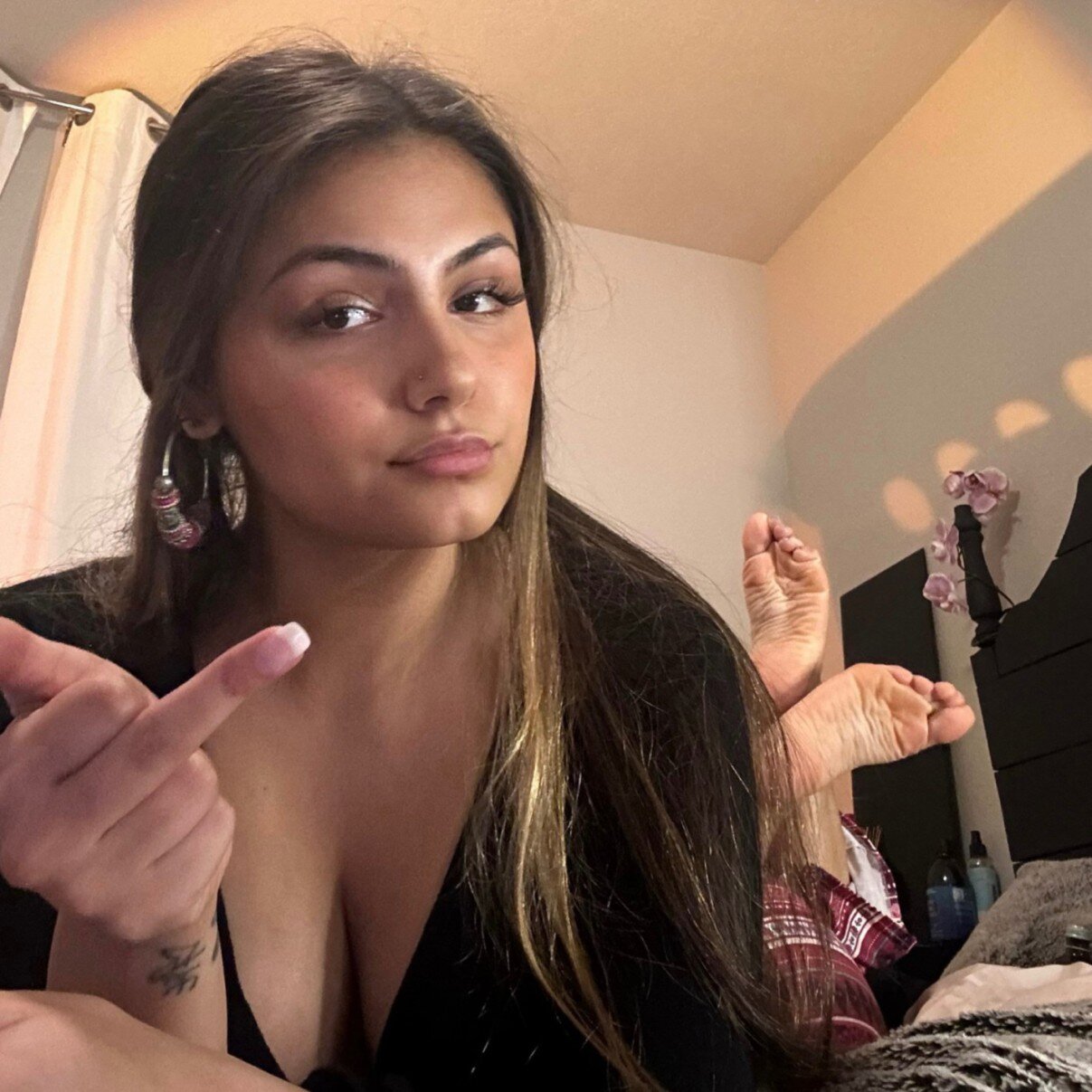 Ivyfootgoddess (@ivyfootgoddess), OnlyFans creator