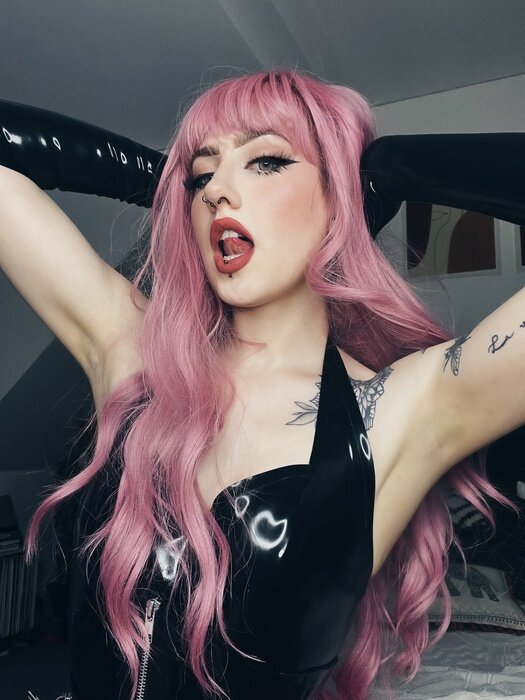 Ivyfoxfree (@ivyfoxfree), OnlyFans creator