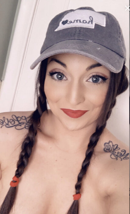 Izabelluh (@izabelluh), OnlyFans creator