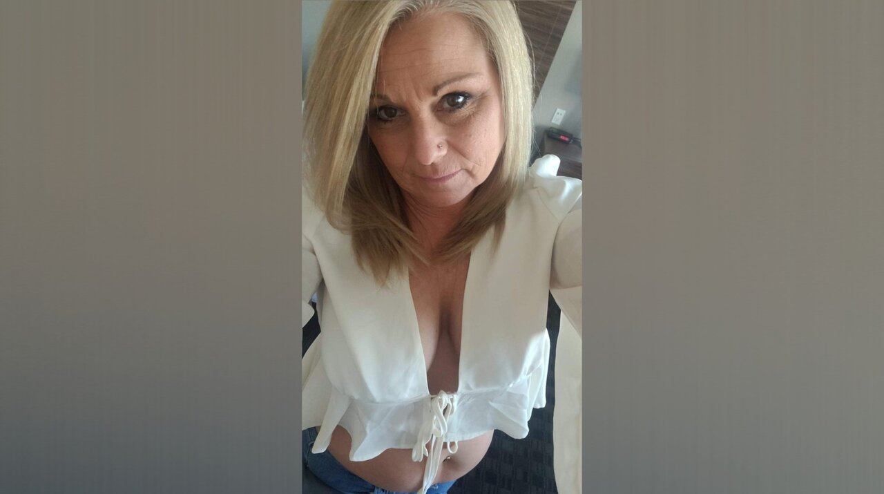 Izzakummin (@izzakummin), OnlyFans creator