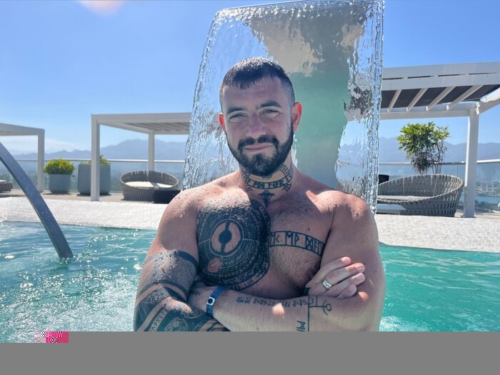 Izzijizzbizz (@izzijizzbizz), OnlyFans creator