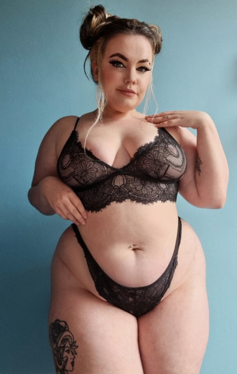 Jade (@jadesinclair_x), OnlyFans creator