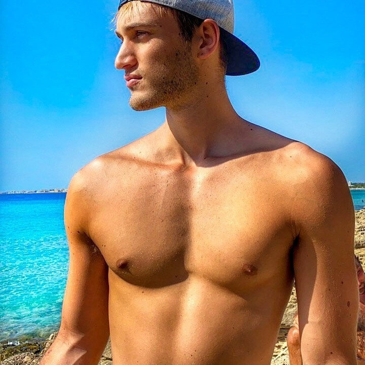 Jakevolcano (@jakevolcano), OnlyFans creator