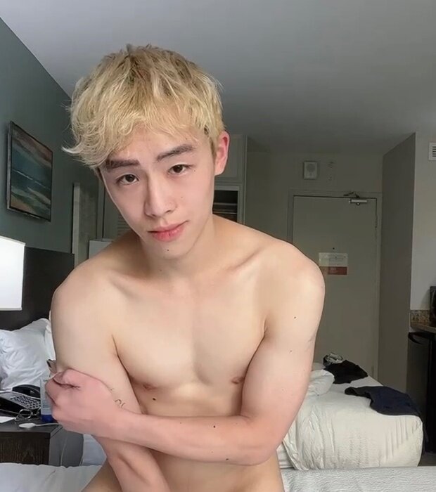 Jakeyoxxx (@jakeyoxxx), OnlyFans creator