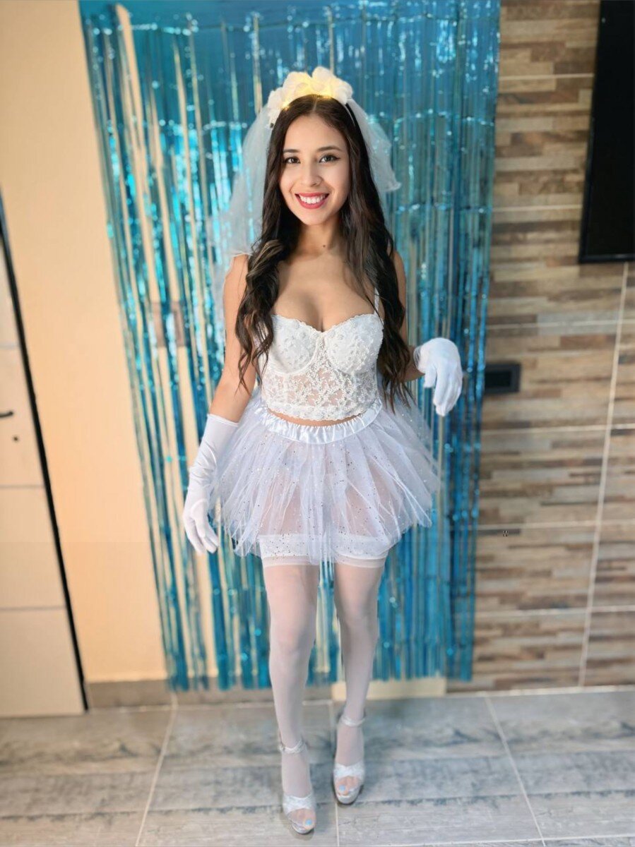 Jasmine (@jasmine_ok), OnlyFans creator