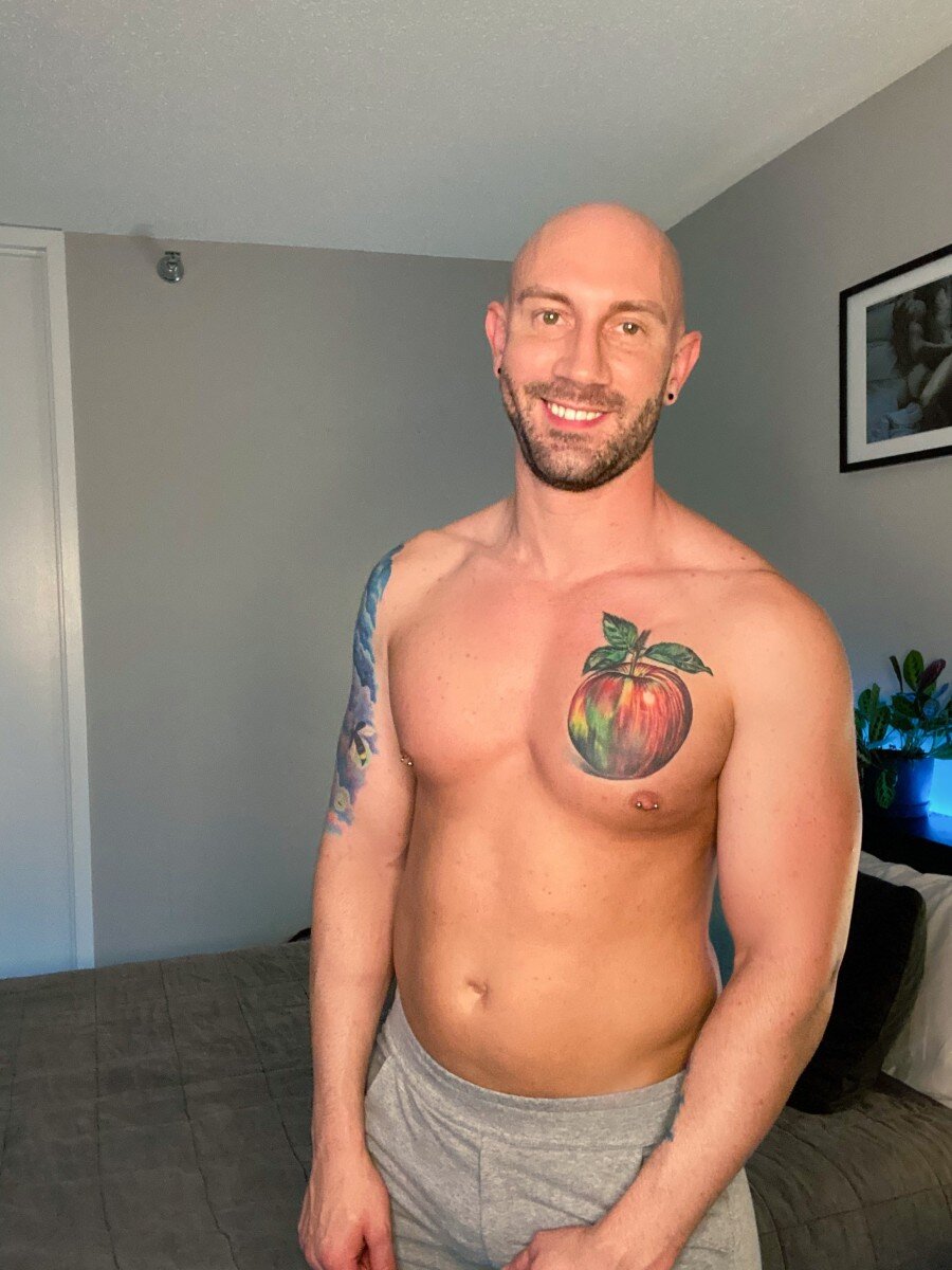 Jaxsonpomme (@jaxsonpomme), OnlyFans creator