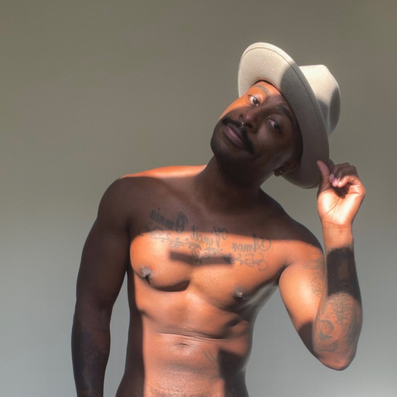 Jaxxxsonj (@jaxxxsonj), OnlyFans creator