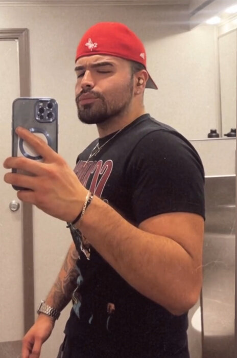 Jaylatinpapiii (@jaylatinpapiii), OnlyFans creator