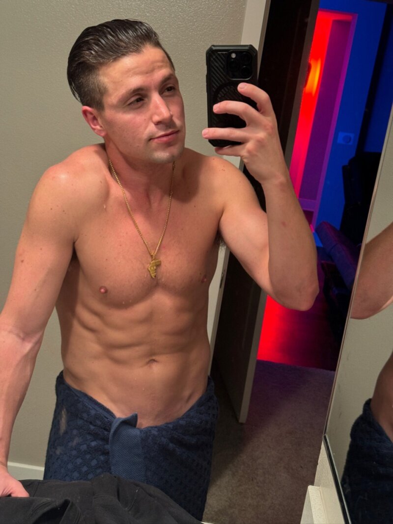 Jayromeroxxx (@jayromeroxxx), OnlyFans creator