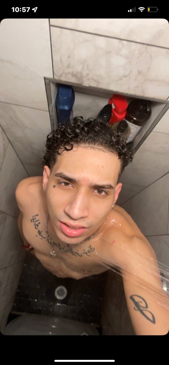 Jayrosario413 (@jayrosario413), OnlyFans creator