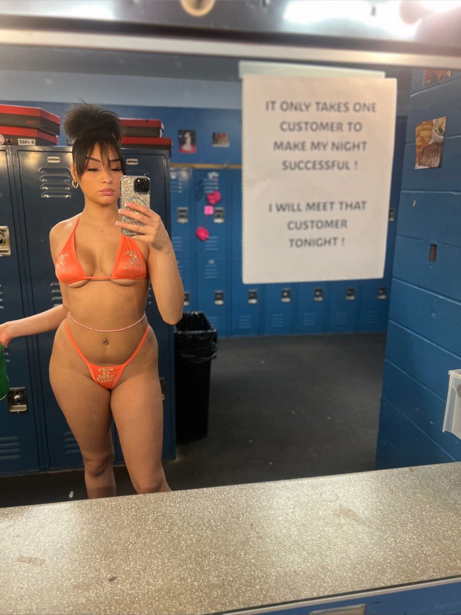 Jayyyllaaaa (@jayyyllaaaa), OnlyFans creator