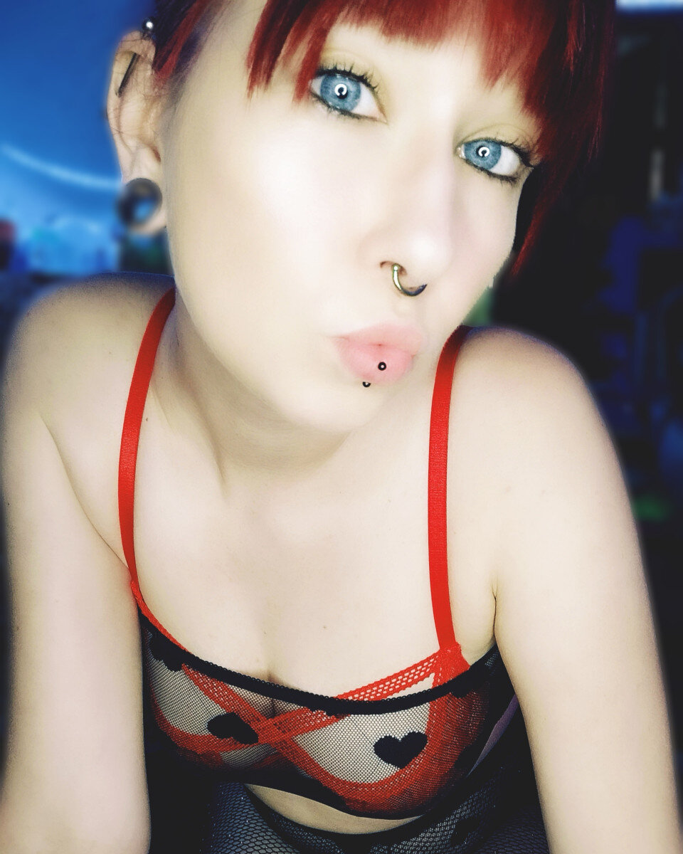 Jellica27 (@jellica27), OnlyFans creator