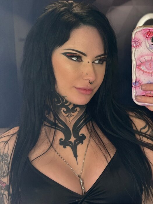 Jemmahex (@jemma_hex), OnlyFans creator