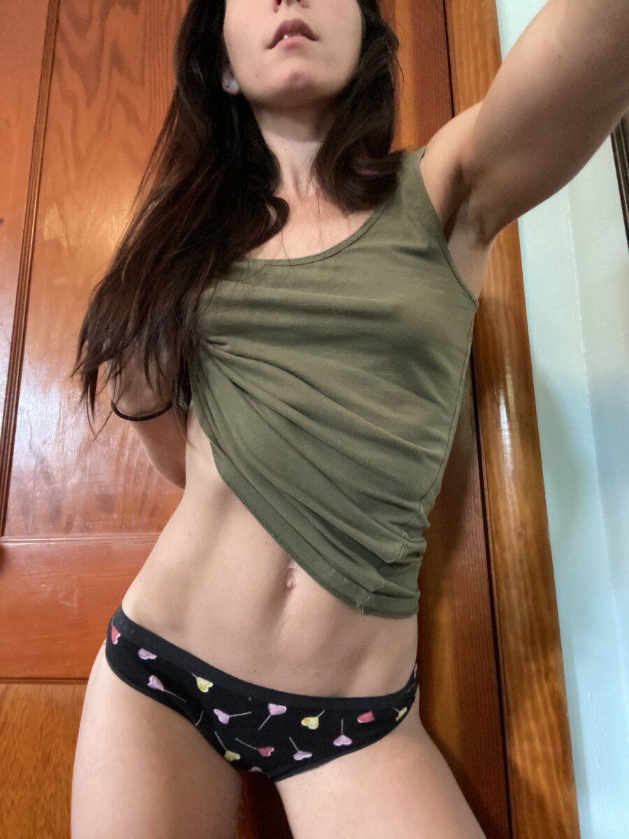 Jennl (@jenn_l), OnlyFans creator