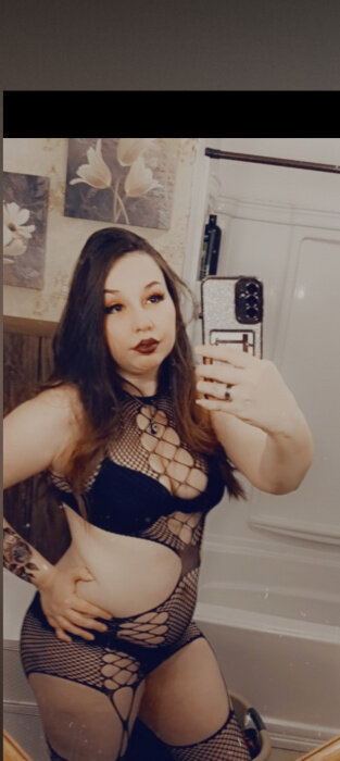 Jennalovesyouxoxo (@jennalovesyouxoxo), OnlyFans creator