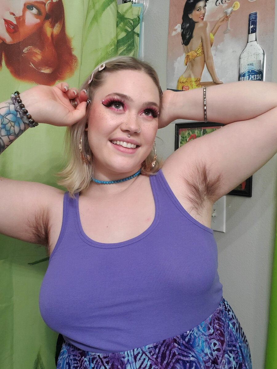 Jennavivelove (@jennavivelove), OnlyFans creator