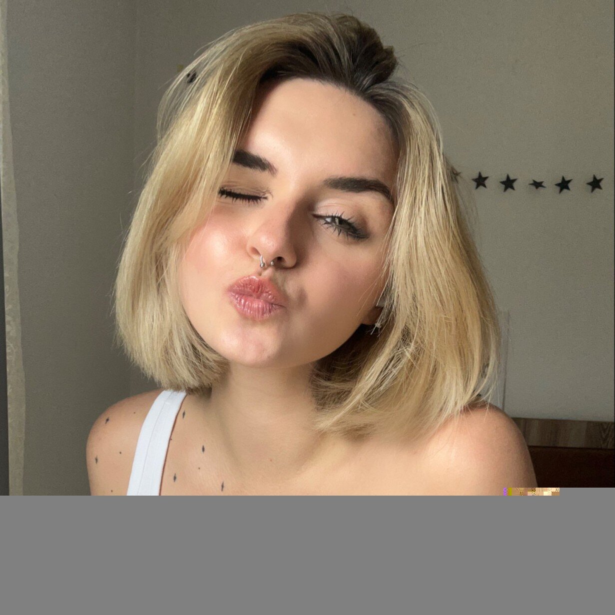 Jenni (@jenni_sunshine), OnlyFans creator