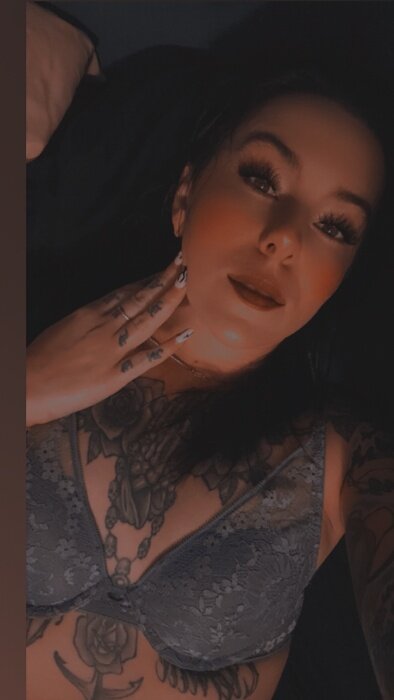 Jenniferlorraine (@jenniferlorraine), OnlyFans creator