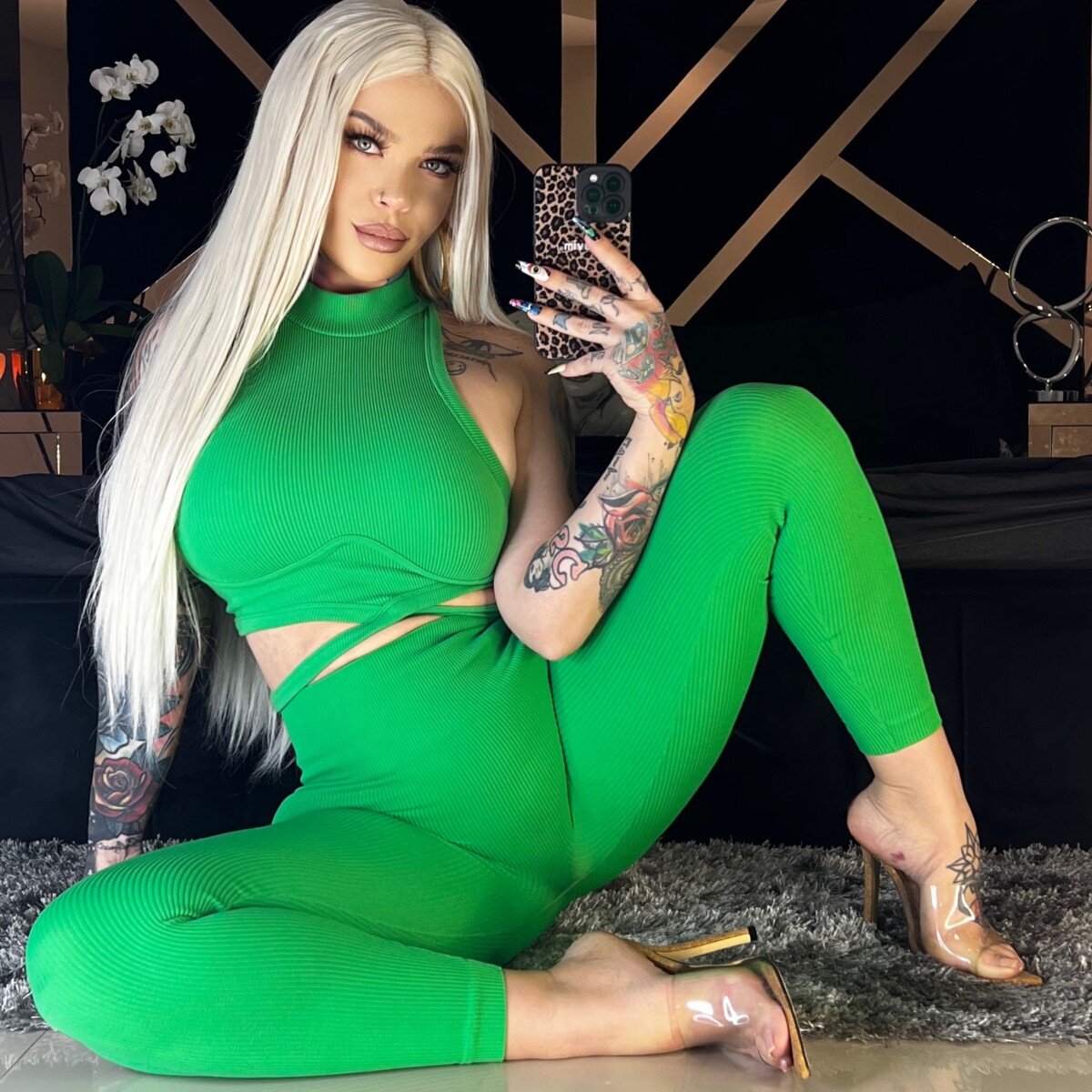 Jennifer Aboul (@jenniferrabbit), OnlyFans creator