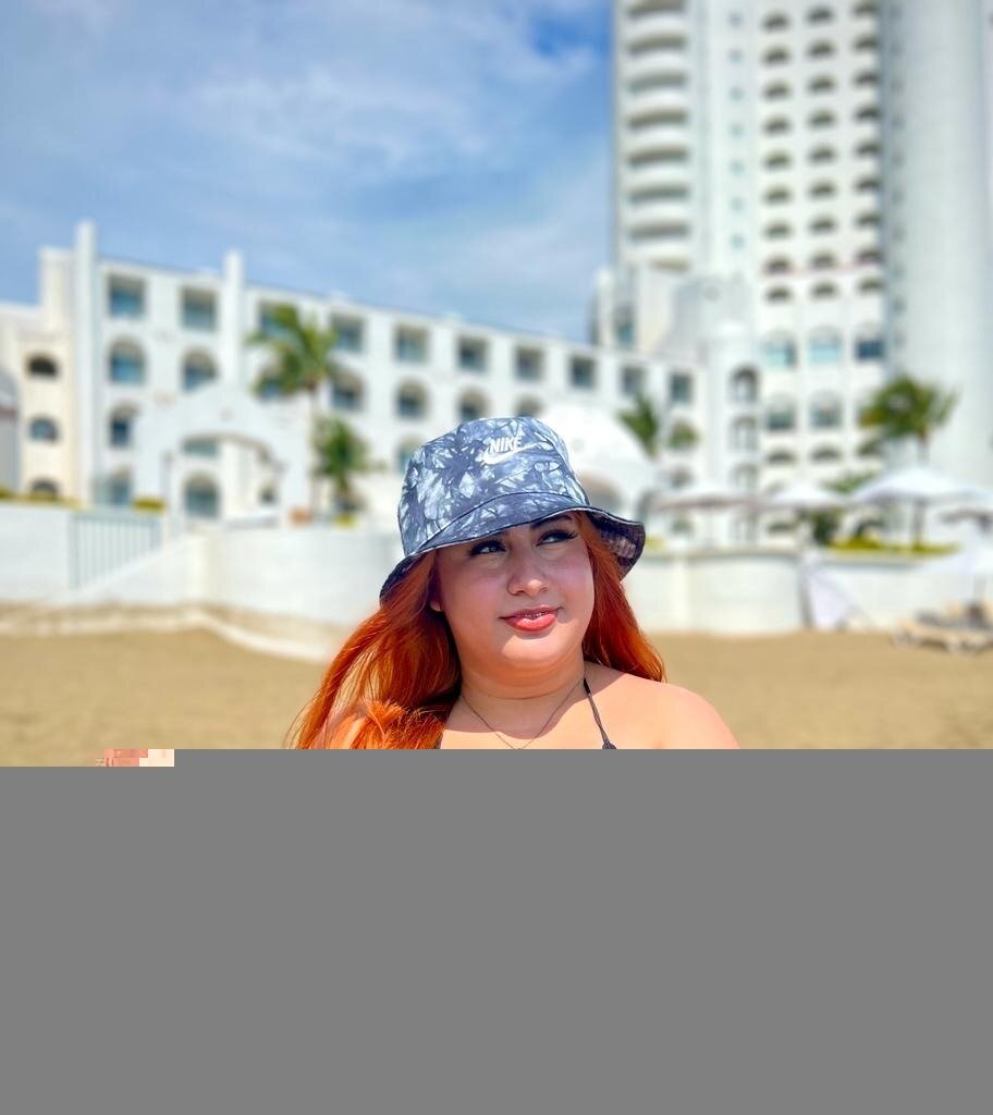 Jenninavarrete (@jenninavarrete), OnlyFans creator