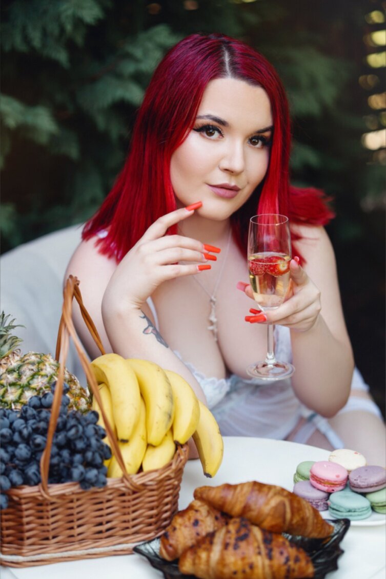 Jessicayours (@jessica_yours), OnlyFans creator