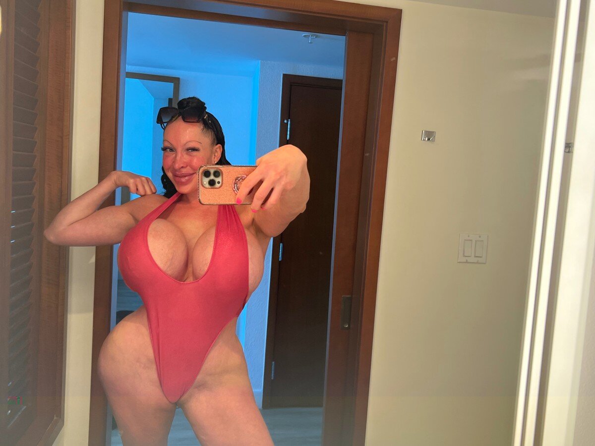 Jessiemonaco (@jessiemonaco), OnlyFans creator