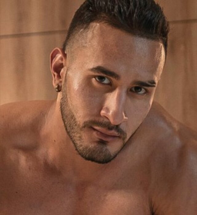 Jhoncurtx (@jhoncurtx), OnlyFans creator