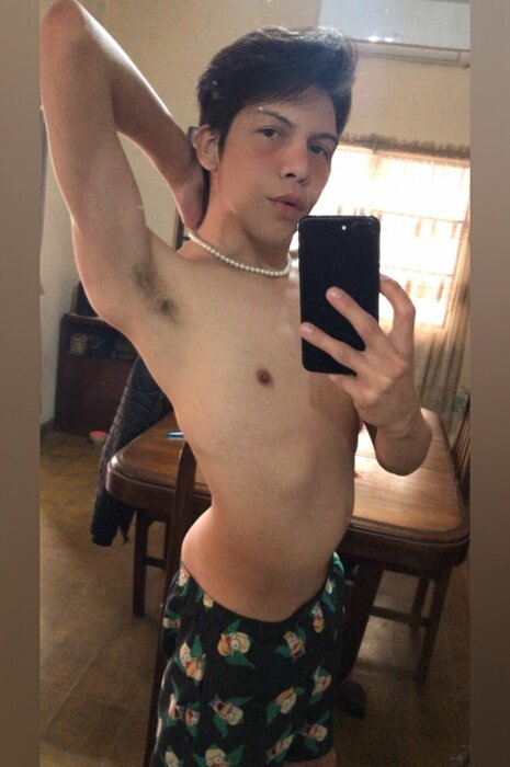 Jhonyourskinnyboy (@jhonyourskinnyboy), OnlyFans creator