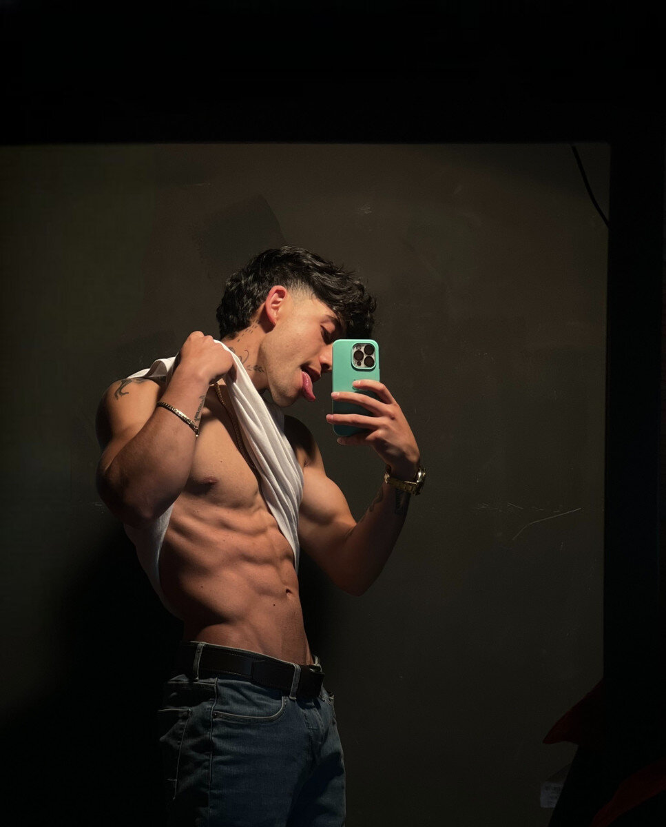 Jimmypinzon (@jimmypinzon), OnlyFans creator