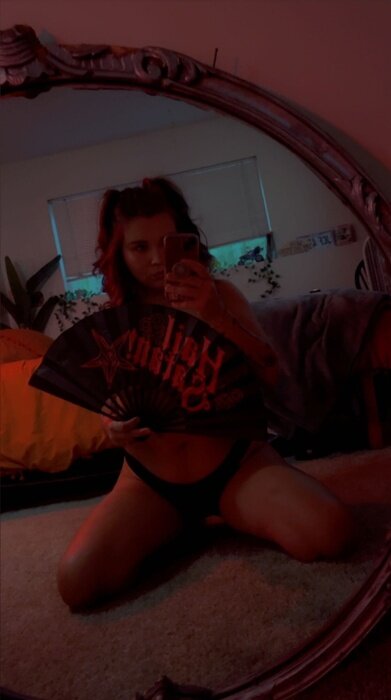 Jinxmariah (@jinxmariah), OnlyFans creator