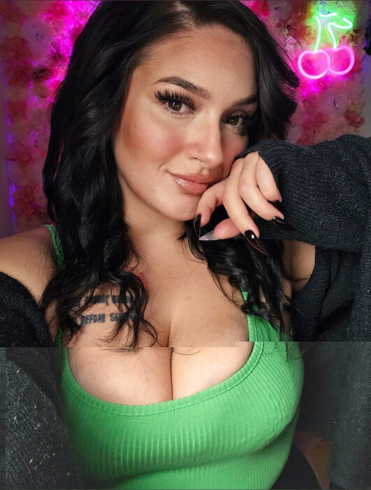 Jinyx3 (@jinyx3), OnlyFans creator