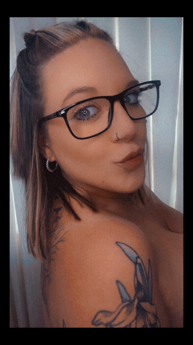 Jolo333 (@jo_lo333), OnlyFans creator