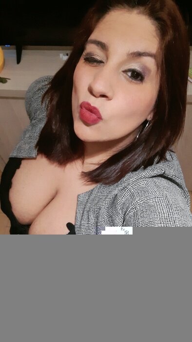 Joelleestrella (@joelleestrella), OnlyFans creator