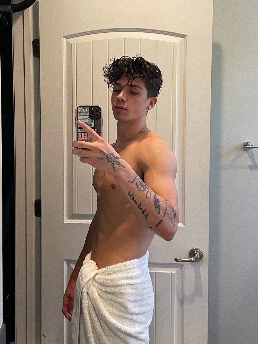 Joeybirlemx (@joeybirlemx), OnlyFans creator