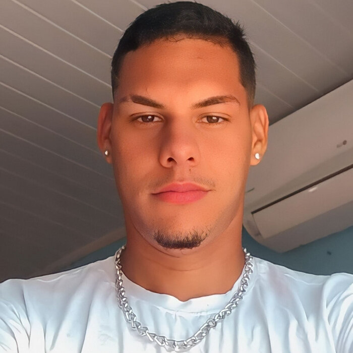 Johnsonnoviin17 (@johnsonnoviin17), OnlyFans creator