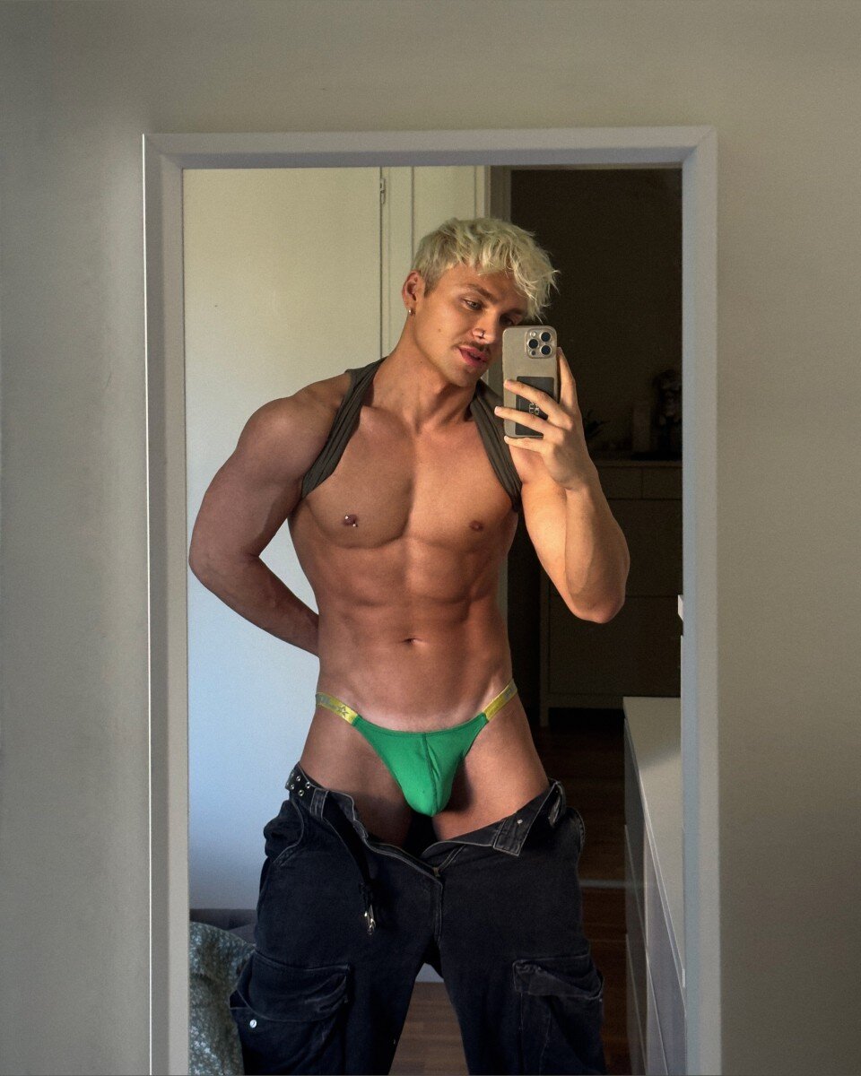 Jonahyo (@jonahyo), OnlyFans creator