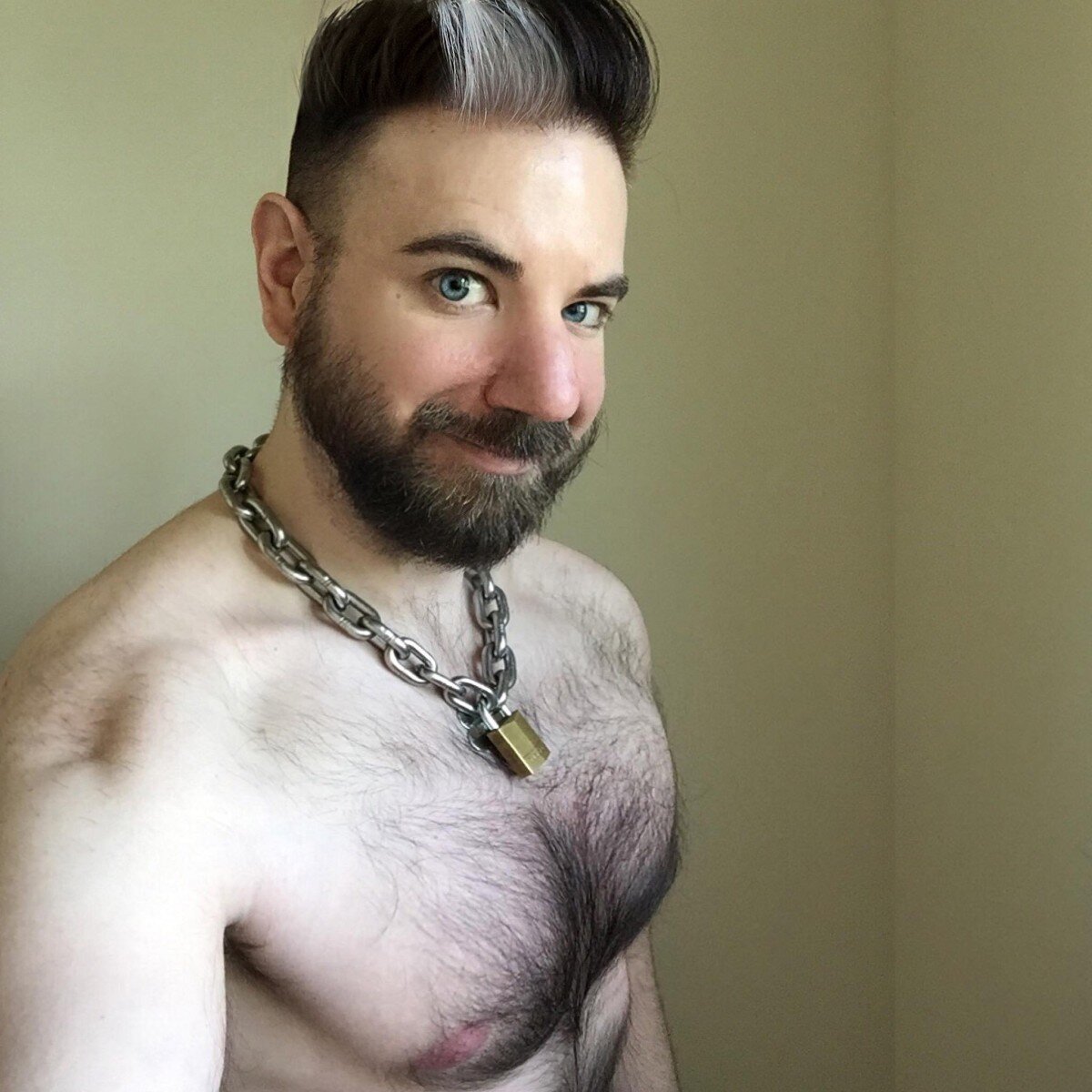 Jonmcqueen (@jonmcqueen), OnlyFans creator