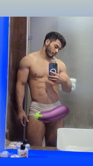 Jorgecardenaxxx (@jorgecardenaxxx), OnlyFans creator