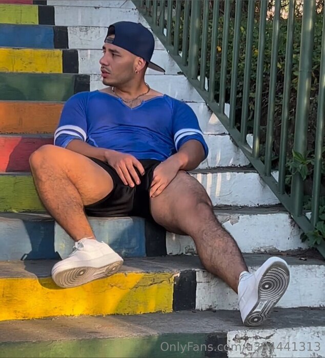Jorgereyes1705 (@jorgereyes1705), OnlyFans creator