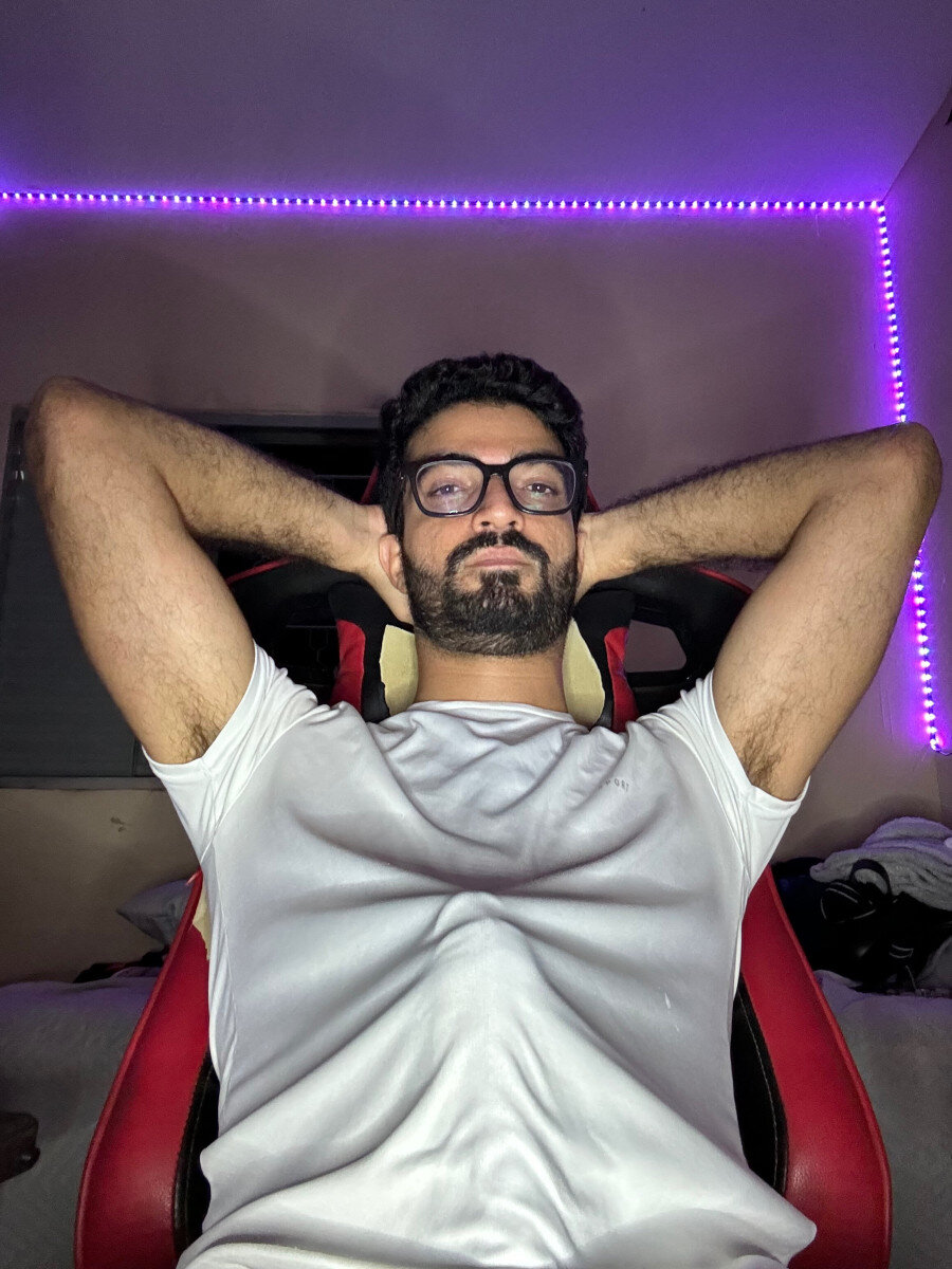 Jovembigbig (@jovembigbig), OnlyFans creator