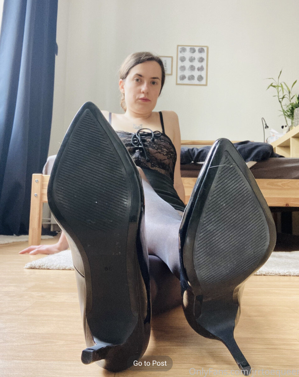 Jrrtoequeen (@jrrtoequeen), OnlyFans creator
