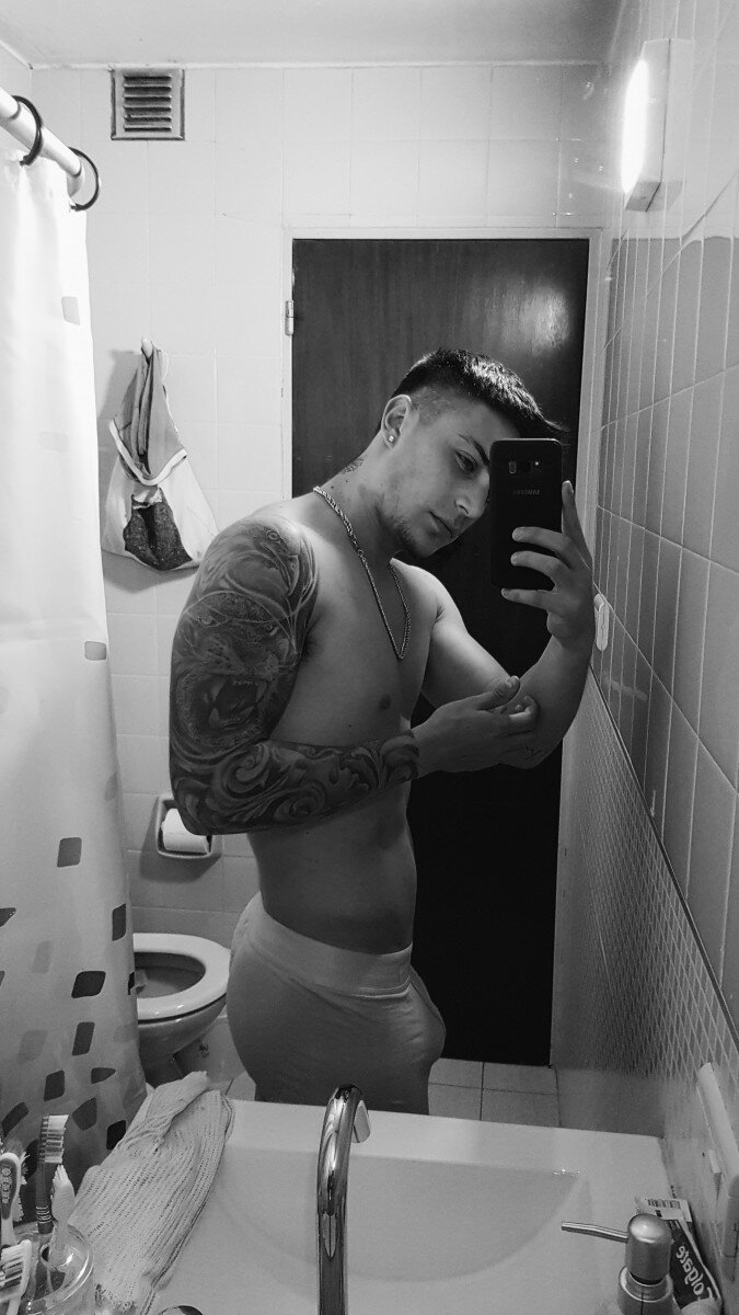 Juanpochettino3 (@juanpochettino3), OnlyFans creator