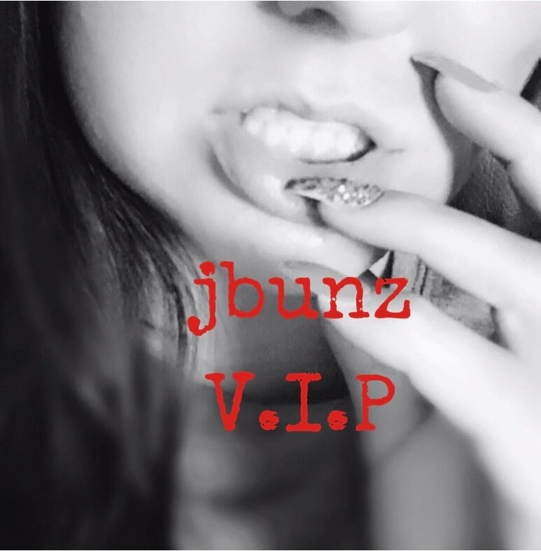 Juicybunzmj (@juicybunzmj), OnlyFans creator