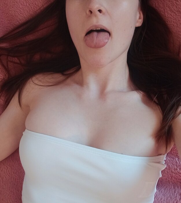 glad (@juicyvicki), OnlyFans creator