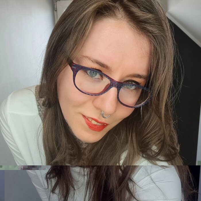 Juliax (@julia-x), OnlyFans creator