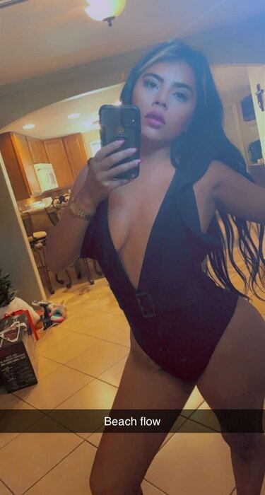 Juliabadbutt (@juliabadbutt), OnlyFans creator