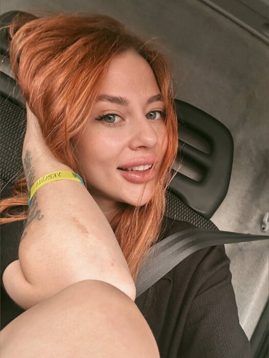 Juliacold (@juliacold), OnlyFans creator