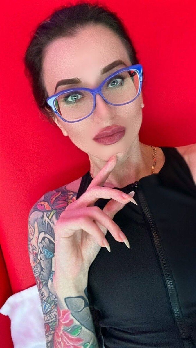 Juliadomaina (@juliadomaina), OnlyFans creator
